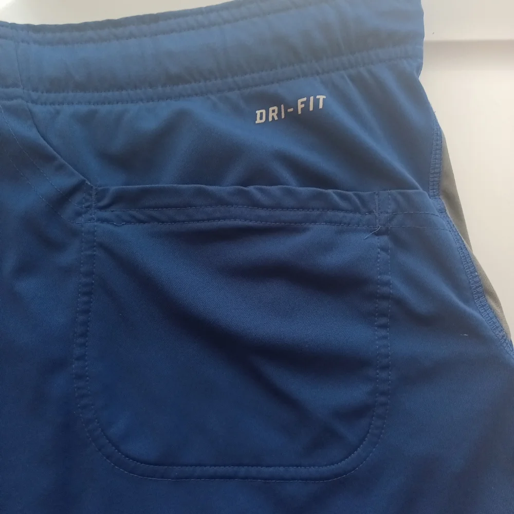 Nike Dri-Fit LA Color Block Blue/Gray Shorts Size Large